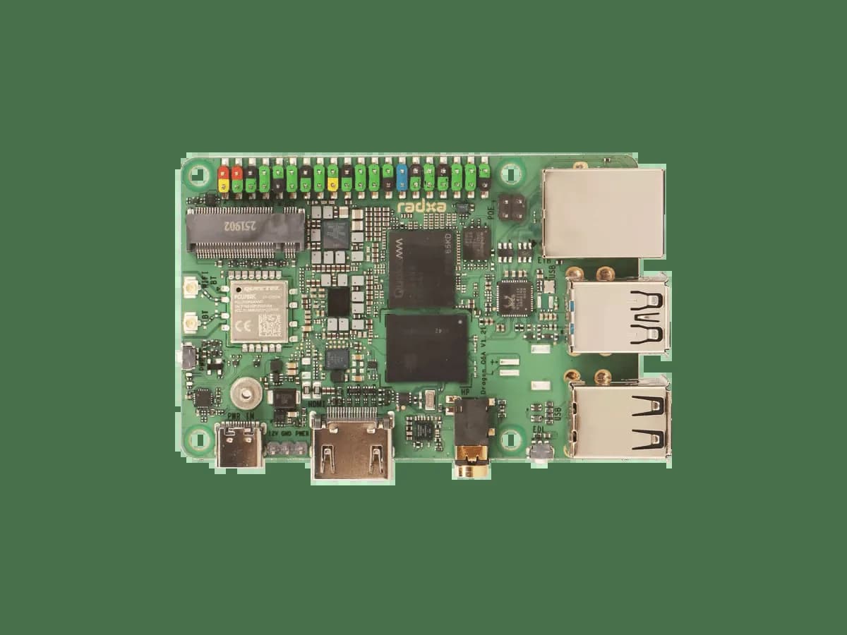 Radxa Dragon Q6A 6GB board